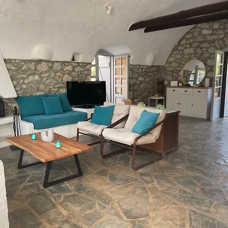 Rose * אראופוליס